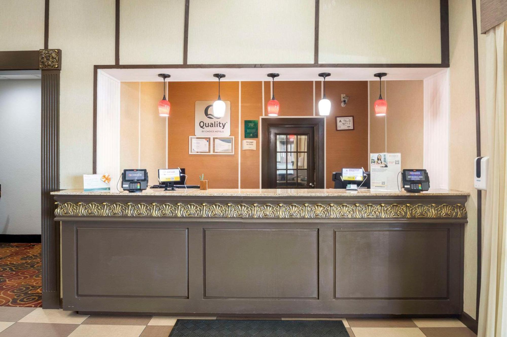 Quality Centro De Convenciones 3* Hickory