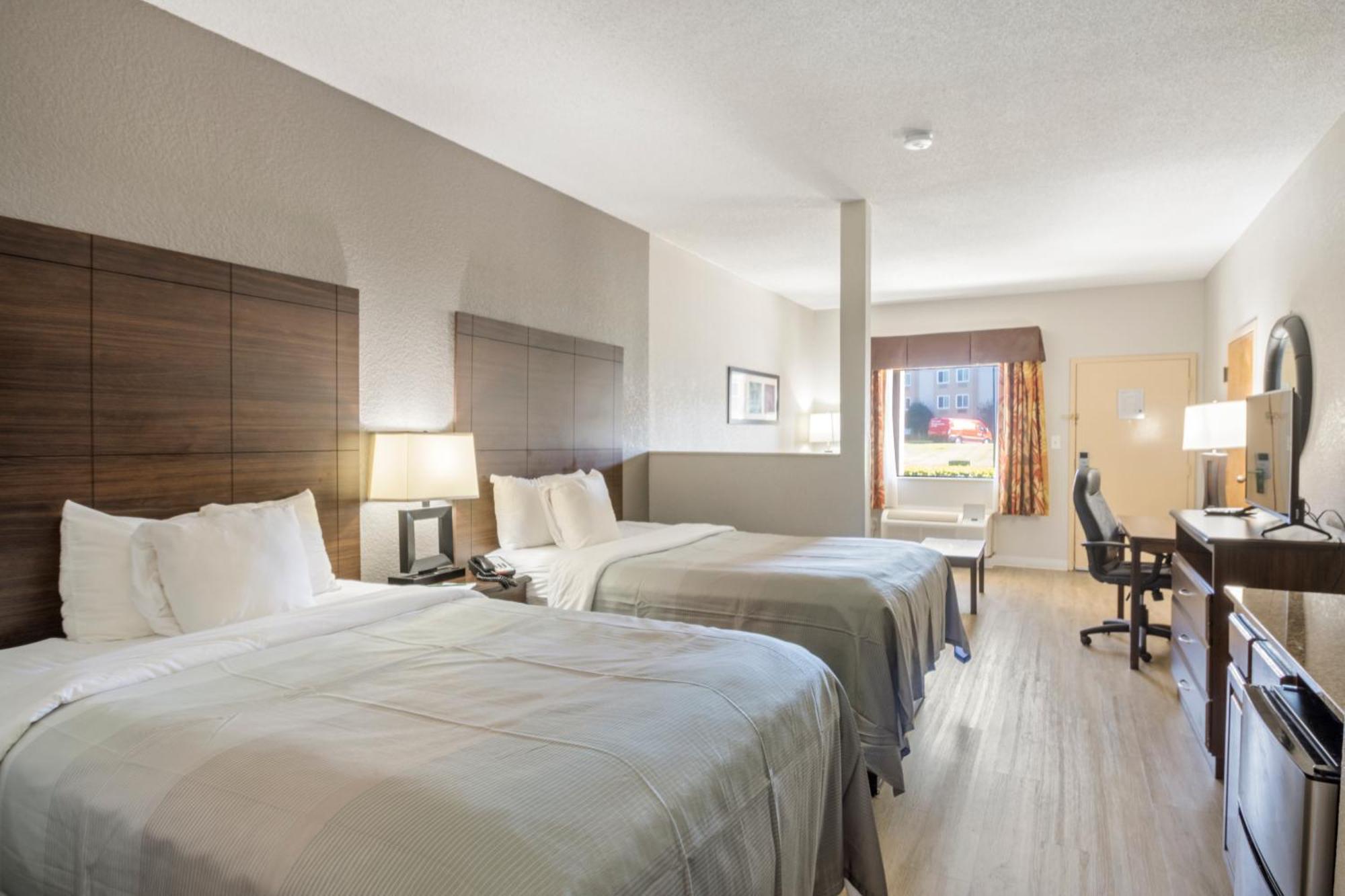 Quality Centro De Convenciones 3* Hickory