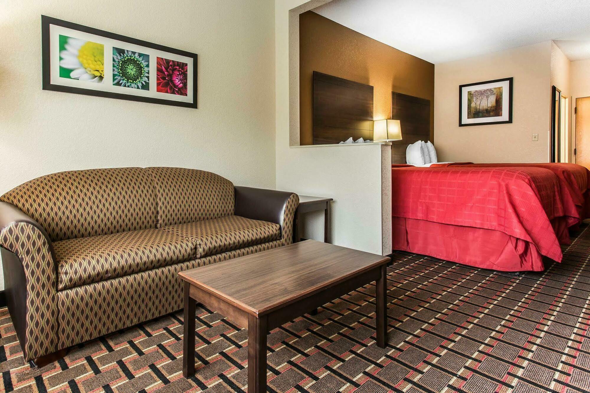 Quality Centro De Convenciones Hotel